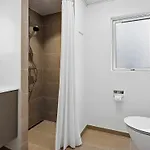 Spacious Retreat For 20 - By Traum 펜션 *