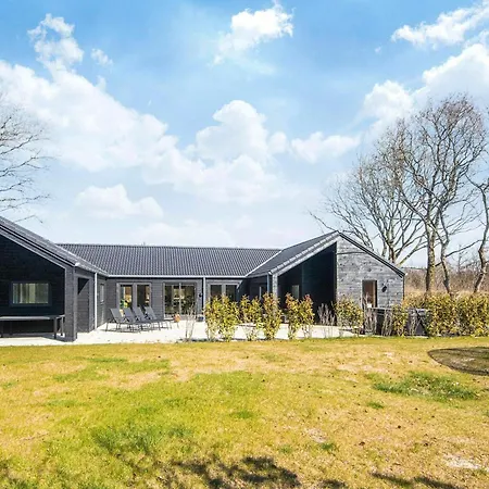 Holiday home Henne Vi *