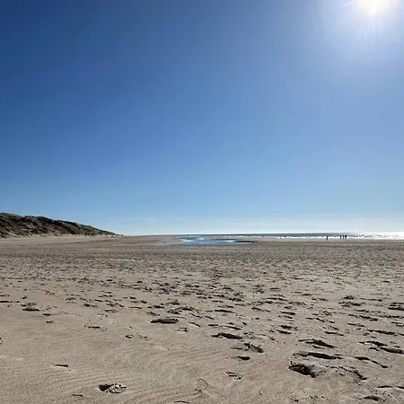 Spacious Retreat For 20 - By Traum 亨讷斯特兰德